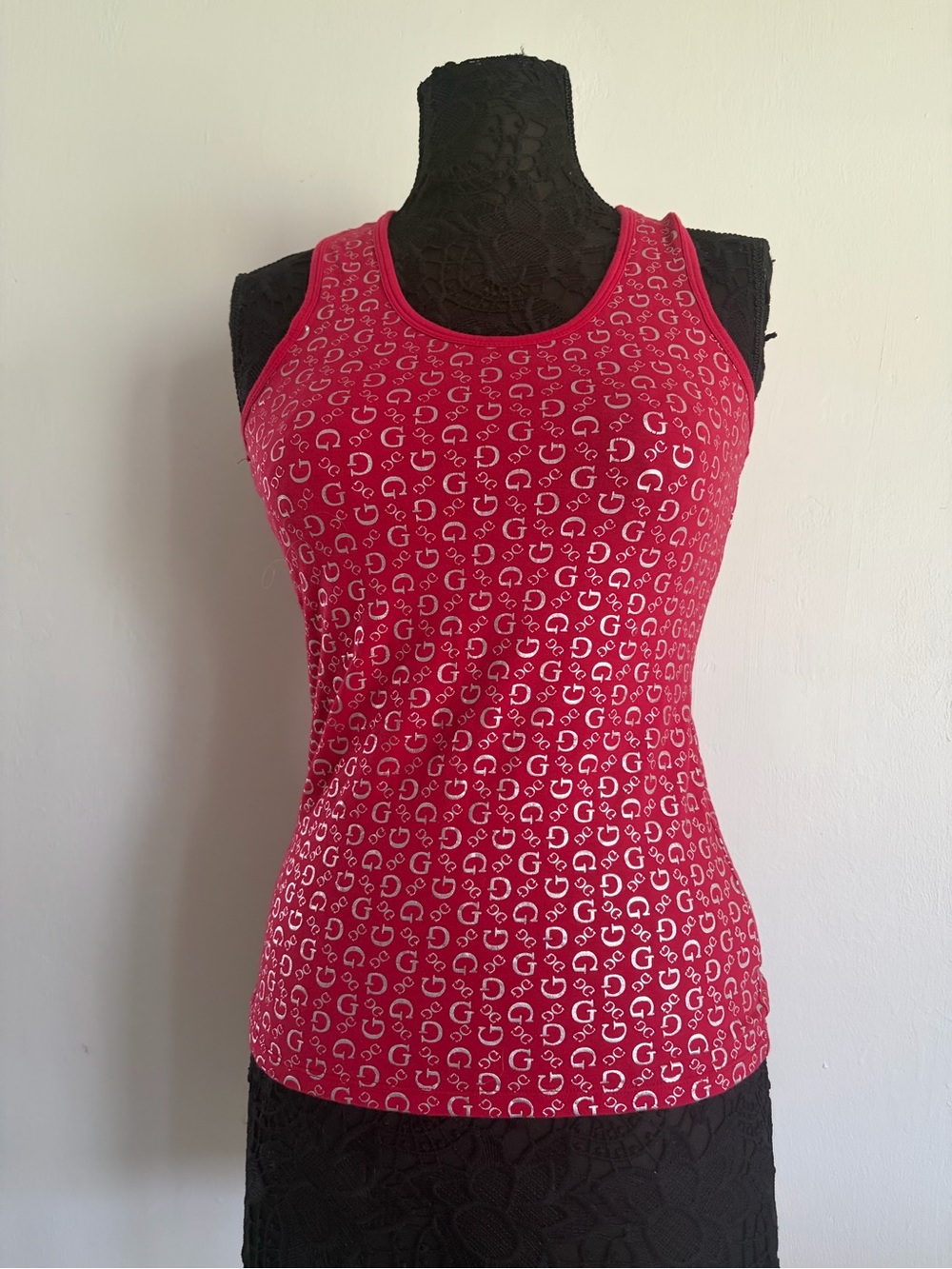 Guess Red Logo-Print Racerback Tank